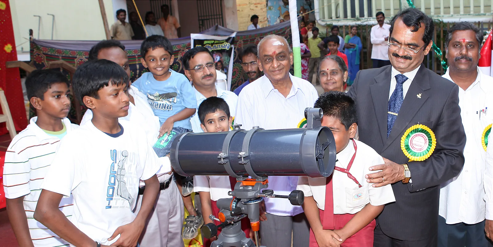 Students and teachers at a stargazing session with R.J. Bhuvanesh